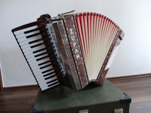Zupan Alpe III 72 / M Accordion