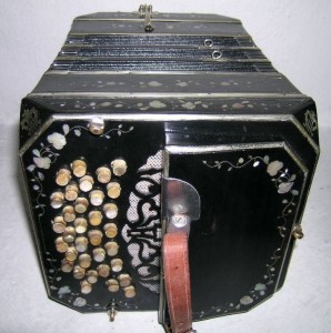 Alfred Arnold Bandoneon 142 II / II zinkplader